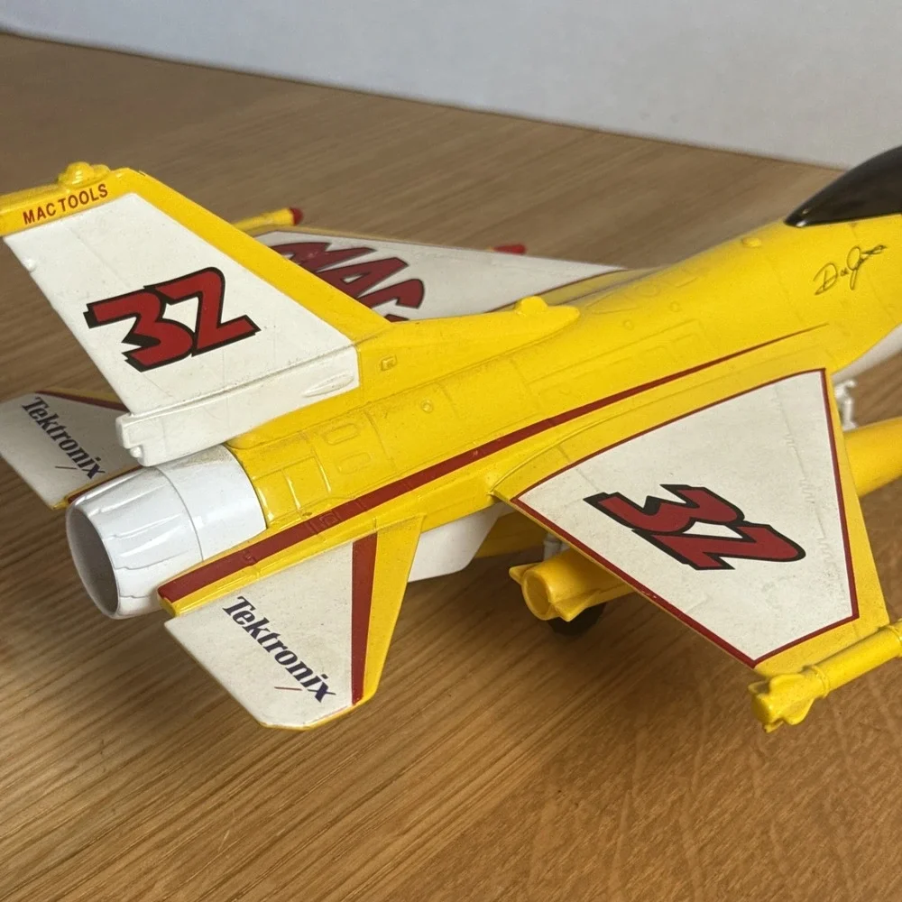 Mac Tools Tektronix F-16 Falcon Fighter Jet Vintage Spec Cast Liberty Piggy Bank